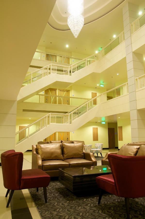 Jolly Suites&Spa Petkasem Ban Nong Khaem  Ngoại thất bức ảnh