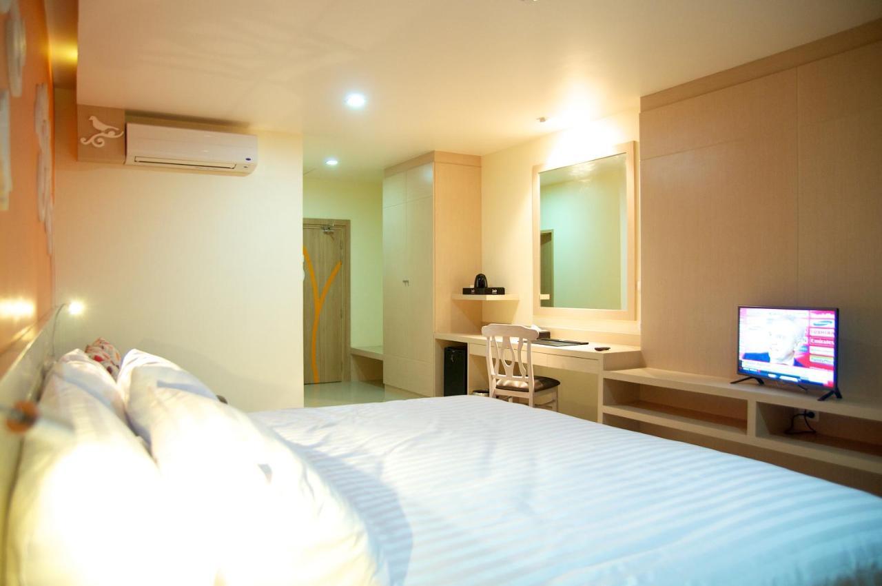 Jolly Suites&Spa Petkasem Ban Nong Khaem  Ngoại thất bức ảnh